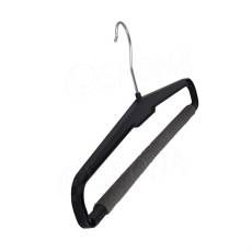 Plastové kalhotové ramínko, typ HB37, molitan, černá, šířka 37 cm, 1 ks