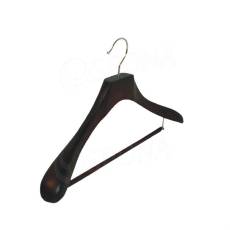 Dřevěné ramínko Deluxe 70P, tmavá třešeň, šířka 45 cm, s příčkou, 1 ks