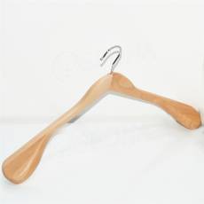 Dřevěné ramínko, typ BT EXTRA, šířka 44,5 cm, 1 ks